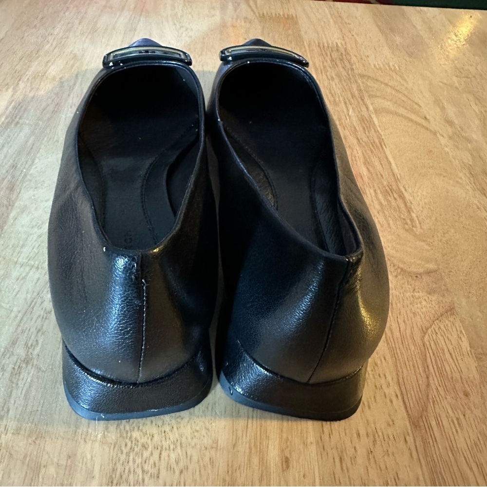 Tory Burch  Georgia  Pointed Toe Flat Black Shoes